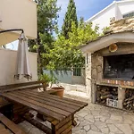 Paradise View Apartment