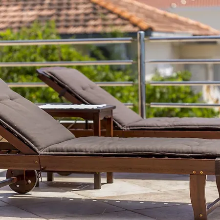 Paradise View * Τρογκίρ