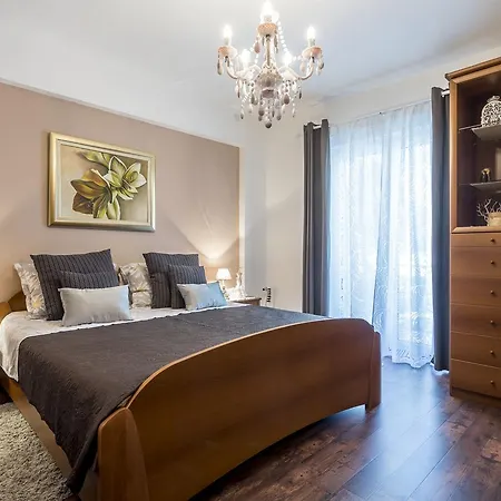 Paradise View טרוגיר